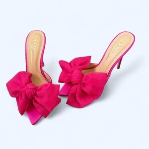 🤍🎀 Pink Satin Bow Mule Heels by Olivia 🎀🤍